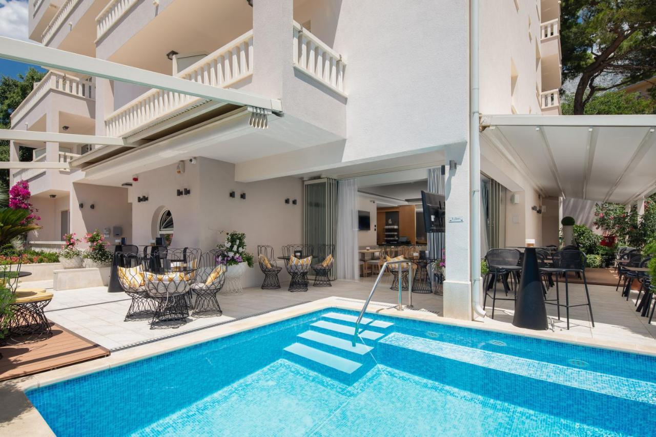 Aparthotel Flora Tučepi Exteriér fotografie